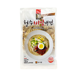 CHUNGSU Pikantní studené nudle s omáčkou 720g, 4 osob